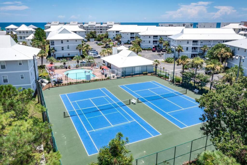 Short Walk Or Shuttle To Wide Open Public Beach! サンタ・ローザ・ビーチ エクステリア 写真